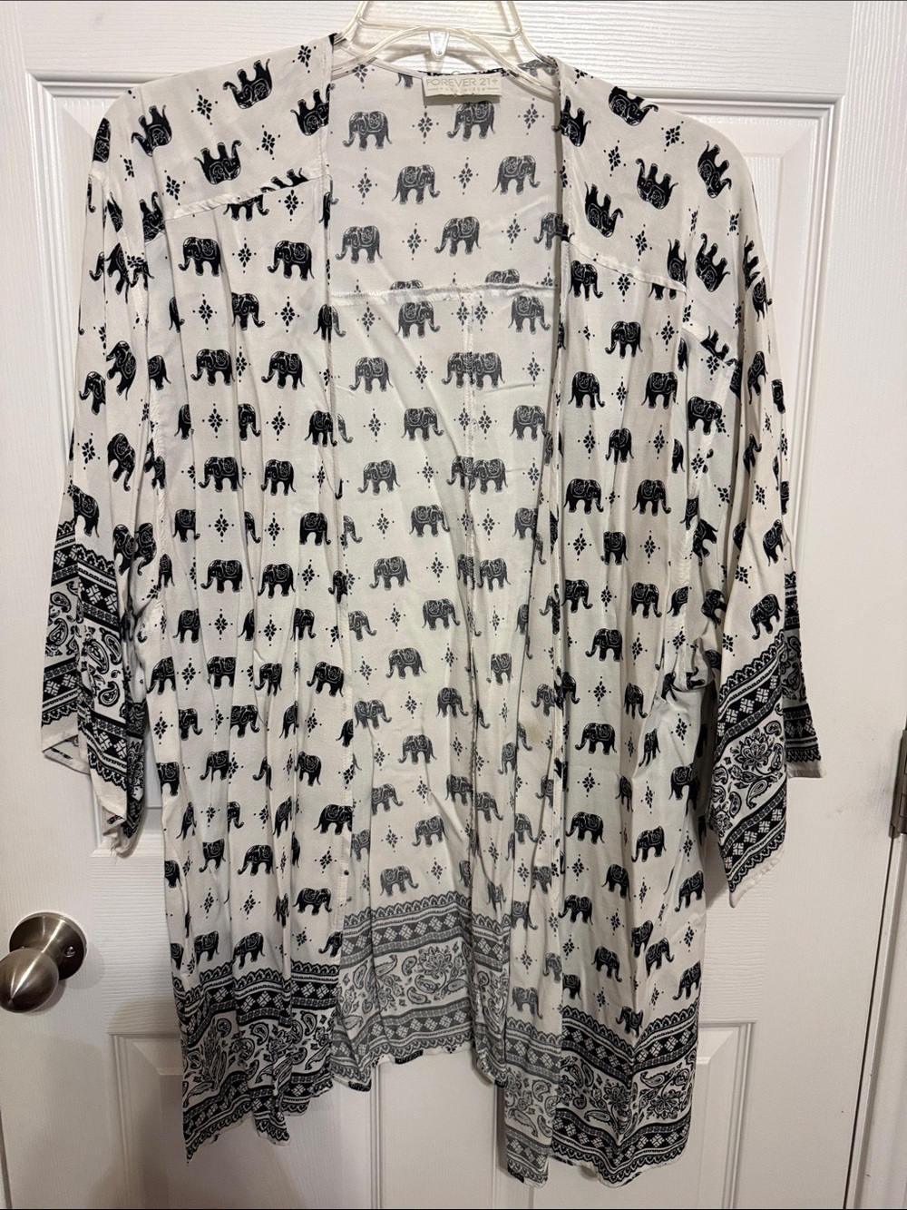 Forever 21+ black and white Elephant Print Kimono